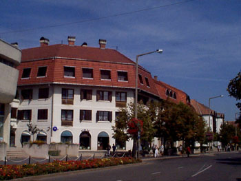 ujrakoczi.JPG (30781 bytes)